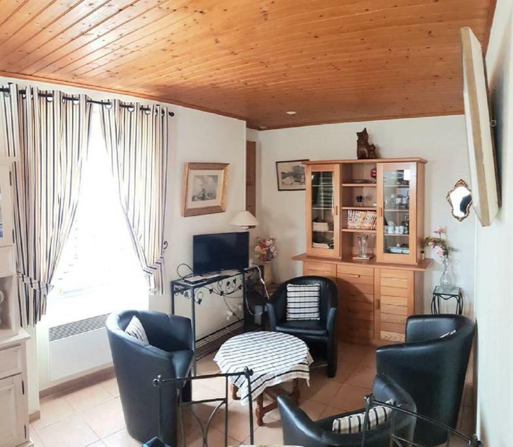 La Maison des Lys Jonzac Extérieur photo